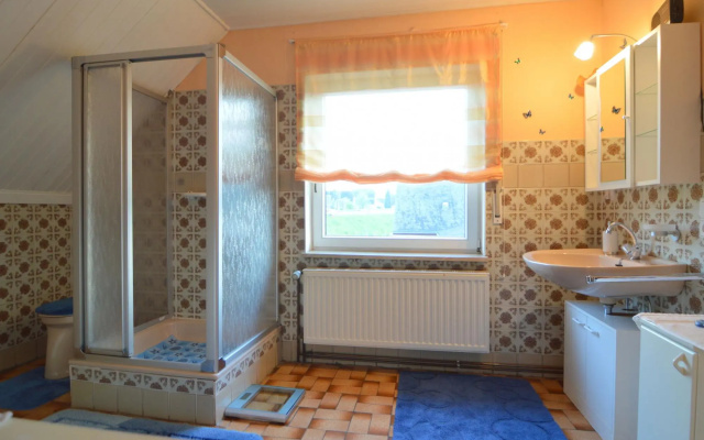 Cozy Apartment in Neumagen-Dhron near Lake Mosel with Garden