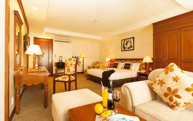 TTC Hotel Deluxe Tan Binh