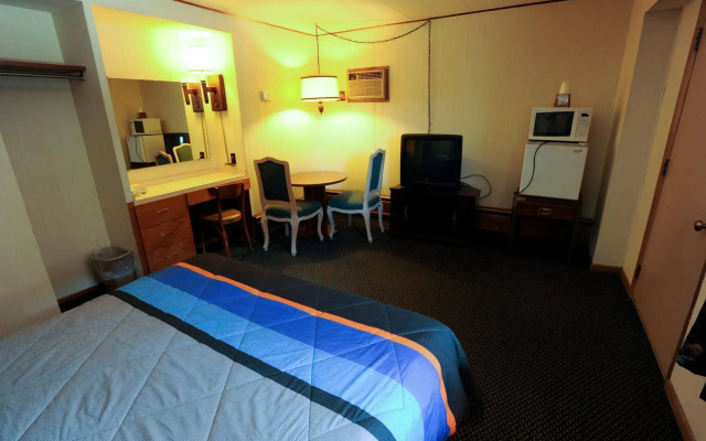 Mid-City Motel