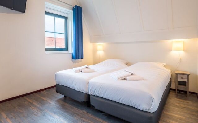 Roompot Hotel Marinapark Volendam