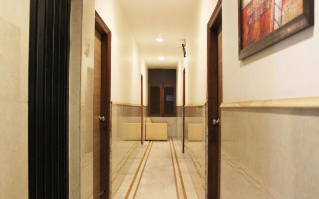 OYO Rooms Patel Nagar Market