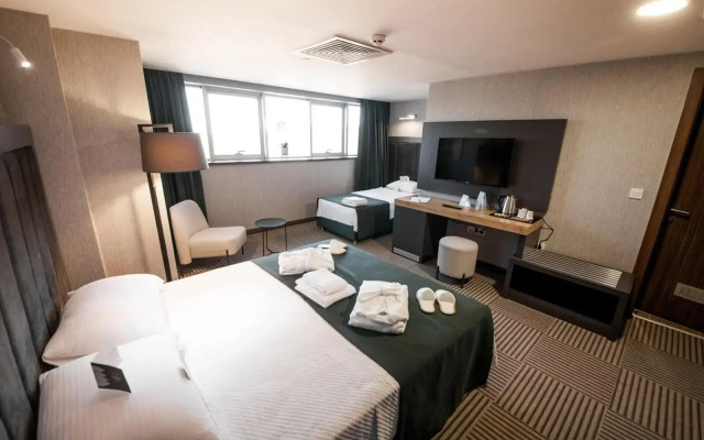 Qayser Hotel Deluxe