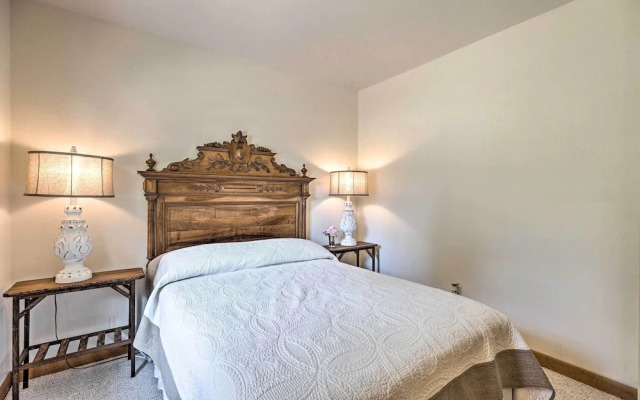 Charming Cottage < 10 Mi to Wineries & Skiing!