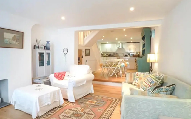 The Wearne Cottage