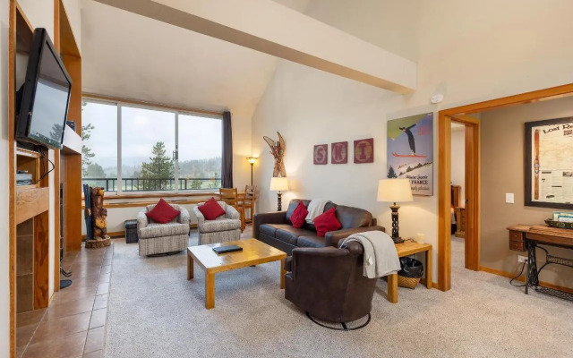 2130 Pines Condo