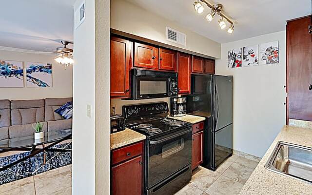 3600 Scottsdale - 2 Br Condo