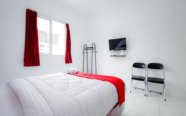 RedDoorz near Jalan Cikini