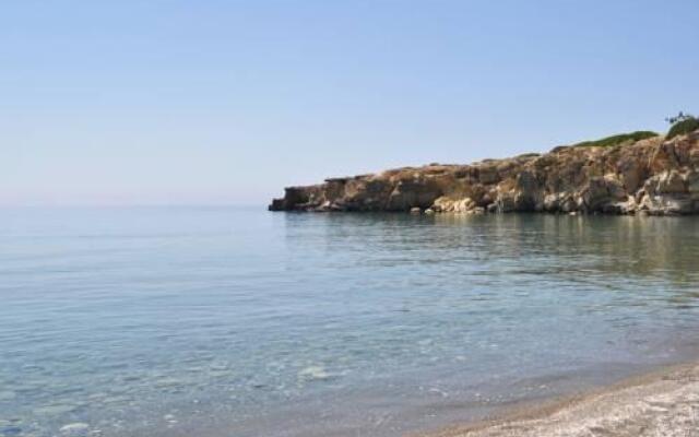 Beachfront Villa on Crete - Kirvas