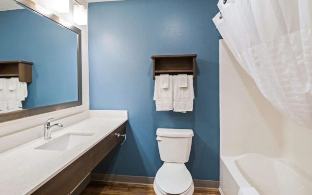 WoodSpring Suites Davenport Quad Cities
