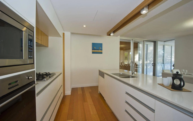 Maggies Beachfront Apartments
