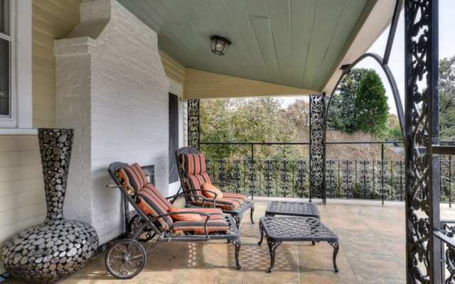 Clevedale Historic Inn and Gardens