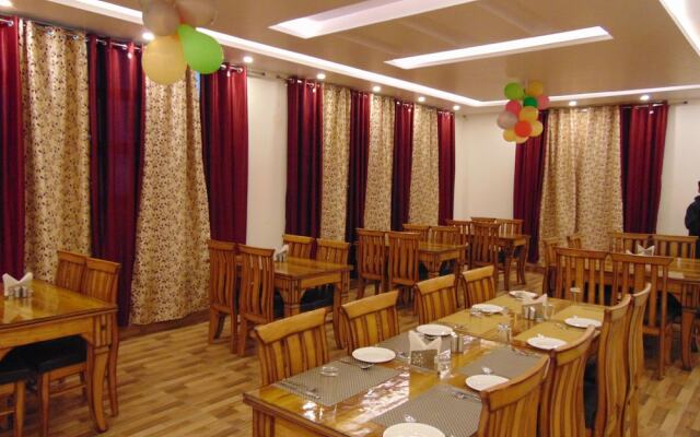 Hotel Dewan Palace Dharamshala