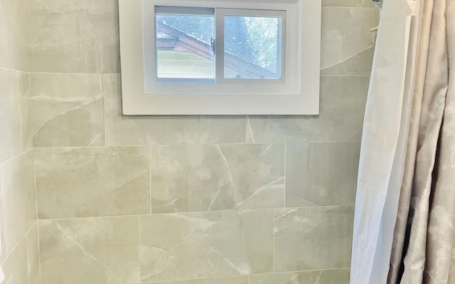 Newly Renovated 2 floor Getaway