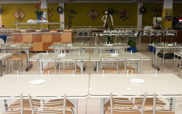 Golden Dolphin Grand Hotel - Suite