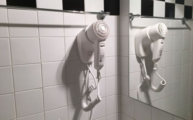 N12 Design Accomodation Alpha