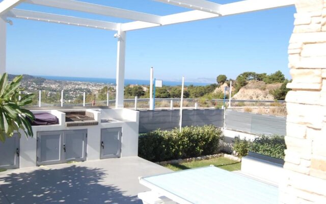 KALITHEA-HILLS VILLA with pool for 8 up to 12 IN RHODES TOWN