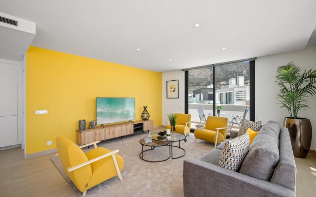 Yara In Fuengirola With 3 Bedrooms And 2 Bathrooms