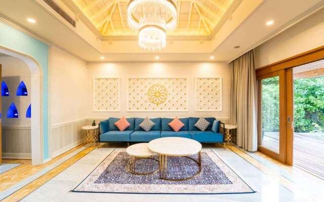 The Signature Collection by Hideaway