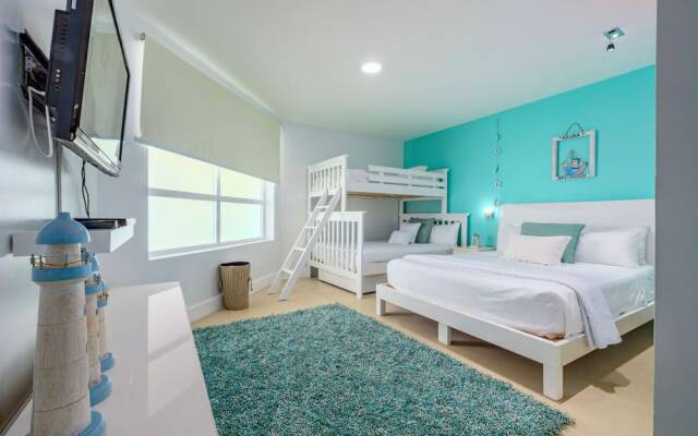 2BR 3BA Condo on Eagle Beach w Amazing Amenities