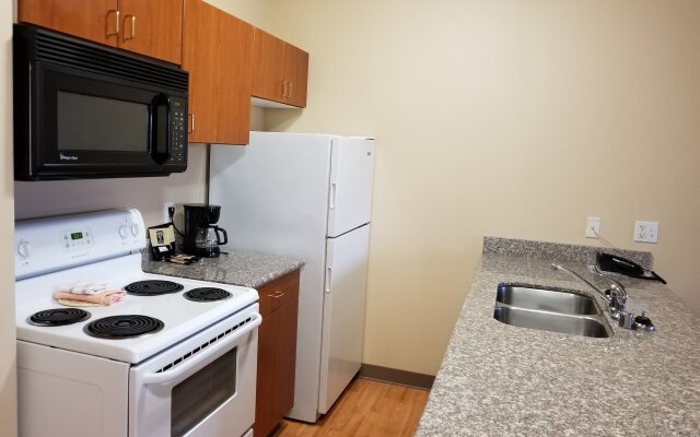 Grand View Inn & Suites