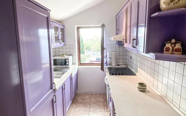 Apartments with a parking space Mavarstica, Ciovo - 18882