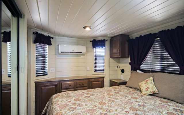 Vines RV Resort