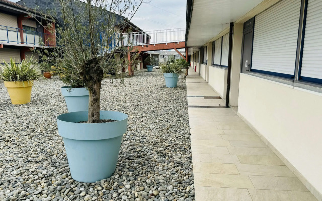 Hotel Kyriad Toulouse Sud - Roques