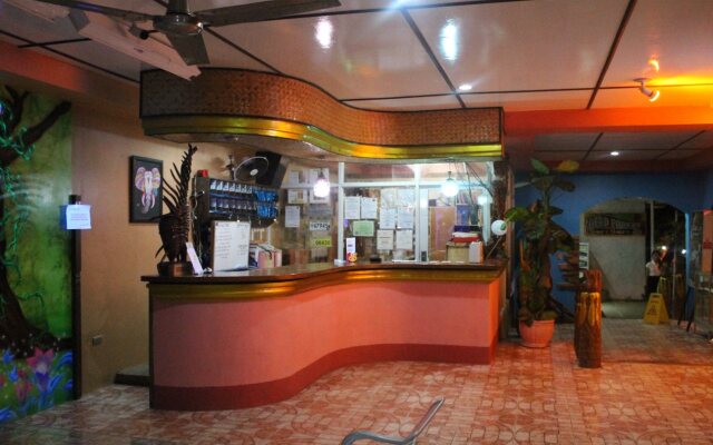 Deep Forest Garden Hotel