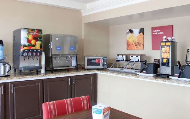 Holiday Inn Express & Suites Atlanta - Tucker Northlake by IHG
