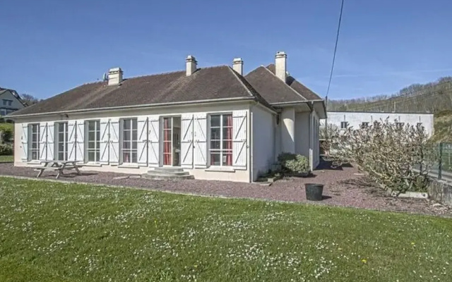 Spacious Holiday Home in Aure sur Mer With Garden