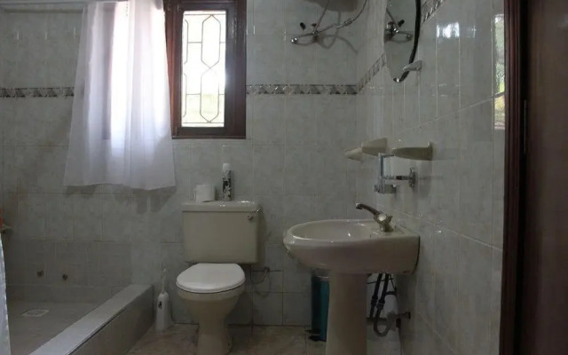 Serene Guesthouse, Entebbe