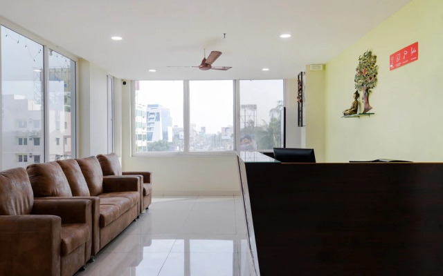 Oyo 26723 Rb Residency