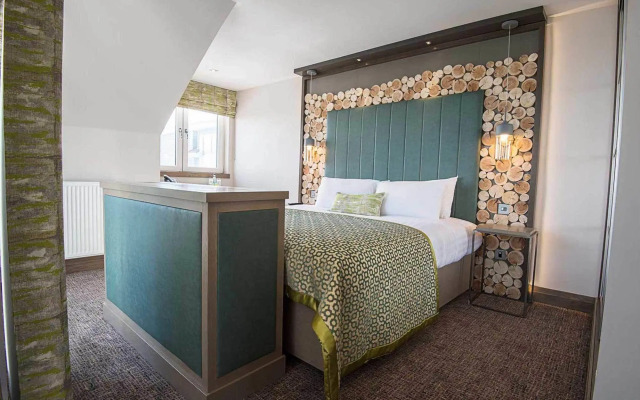 The Waterside Hotel