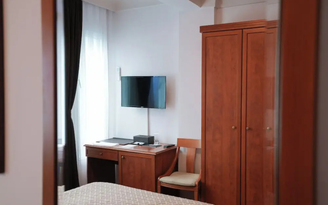 Hotel Gold Inn