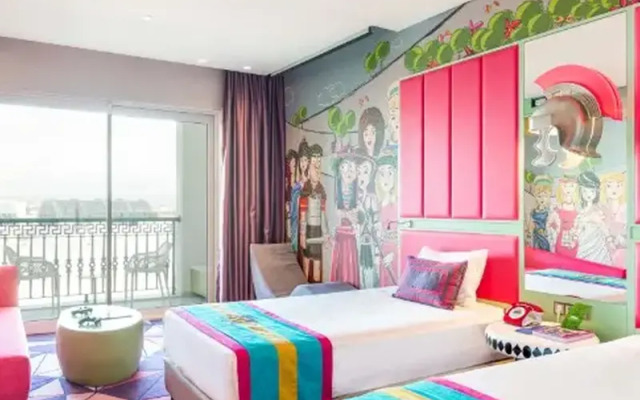 The Land Of Legend Kingdom Hotel