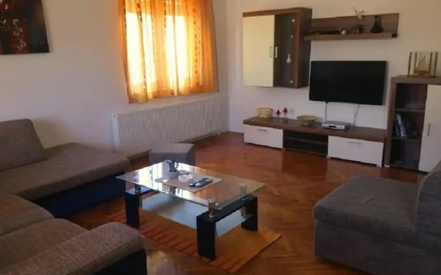 Ognjen - Family Apartments With Free Parking - A5