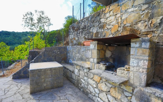 Villa Sevi in Loggos