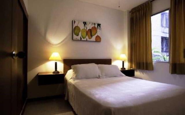 Travelers Apartamentos y Suites Cali Rayda