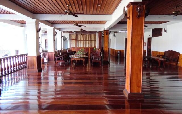 Manoluck Hotel