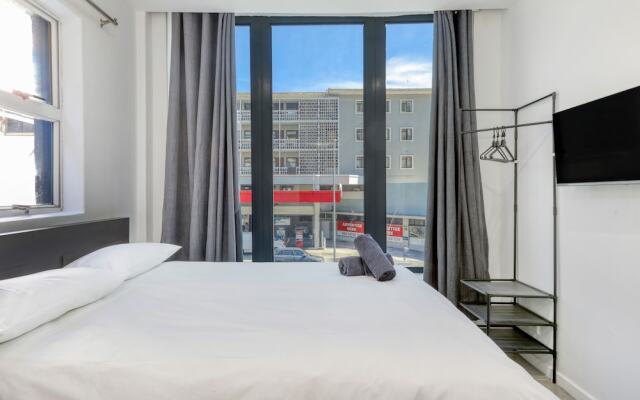 Inn & Out Express Sea Point