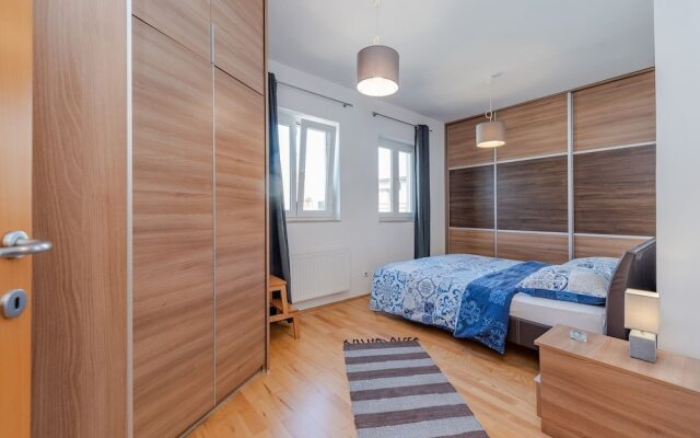 Romantic Oasis modern Apartment