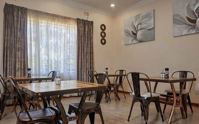 Signature Lodge
