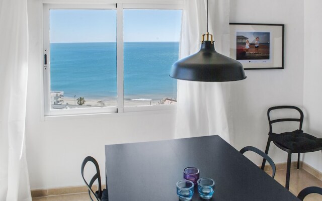 Beachclose Apartment with Large Terrace and Pool Ref 6