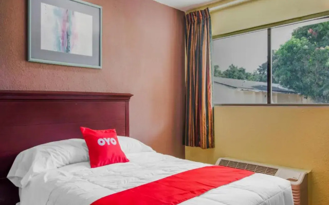OYO Budget Inn Bartow