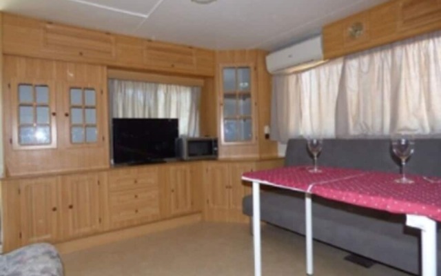 Camping y Bungalows Barraquetes