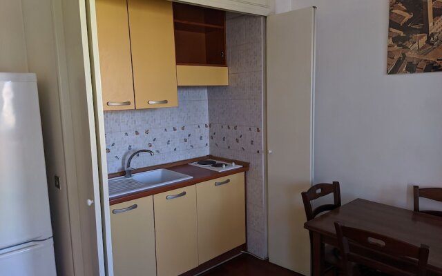 Snug Apartment in Roma near San Giovanni Train Station