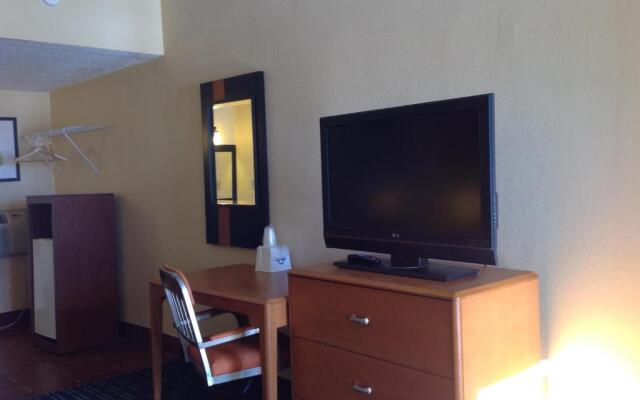 Diamond Inn and Suites