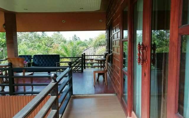 Lanta Wanida Resort