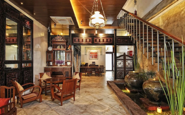 Courtyard At Heeren Boutique Hotel