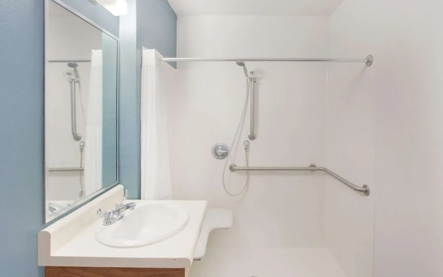 WoodSpring Suites Fayetteville Univ. of Arkansas